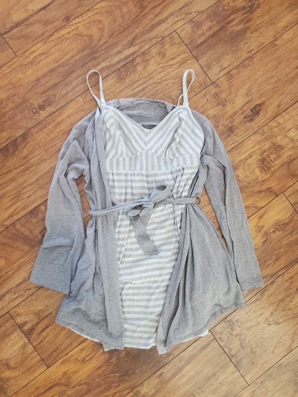 Motherhood Maternity Nursing Nightgown Robe Set Gray Stripe Small